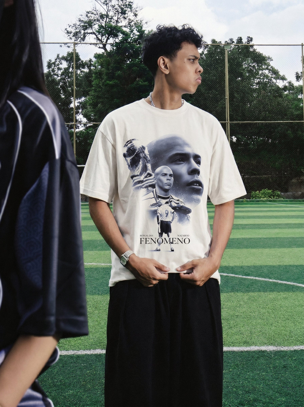 R9 "Fenômeno" Graphic Tee